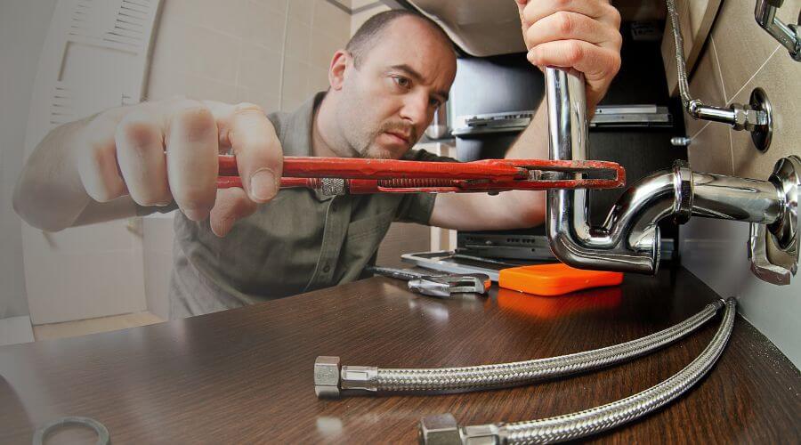 Professional clogged toilet repair in Dexter, MO